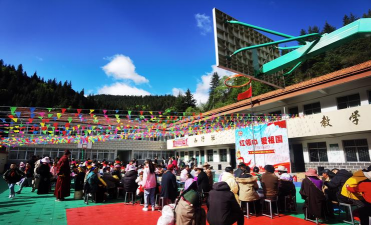 花荄联丰村小学