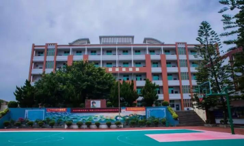 平潭县潭东初级中学