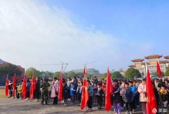 兴安县高尚镇堡里中心小学