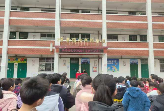 钟山镇程石完小