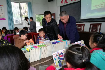 长寿区八颗镇中心校