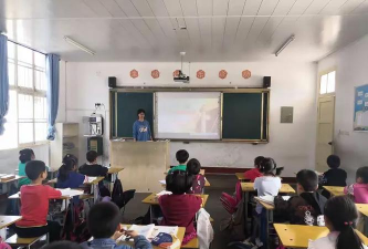 武侯镇中心小学