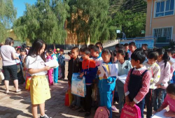 静宁县四河乡中心小学