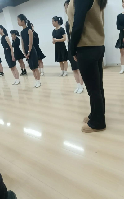 平邑县尚舞艺术教育培训学校有限公司