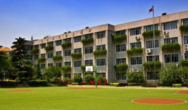 宝山区宝林路第三小学