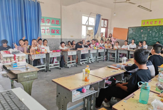 望奎县厢白满族乡中心小学