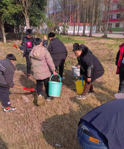 洪湖市万全镇永丰中学