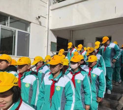 杭锦后旗西城小学