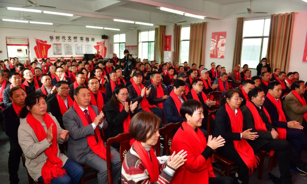 赤壁市赤马港办事处黄龙中学