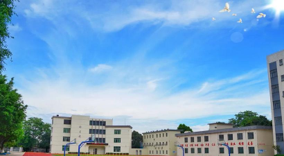 佛山市顺德区杏坛梁銶琚初级中学