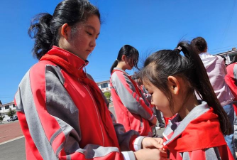 白音察干第二小学