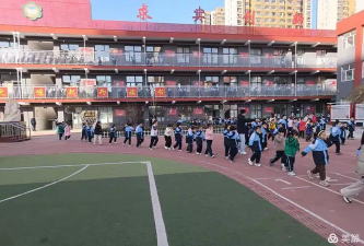 安国市向阳小学