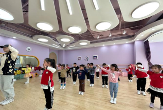 桐庐县桐庐镇小荧星艺术幼儿园