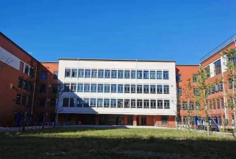 北京市昌平区西府冠华学校