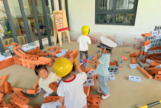 牡丹江建设水泥有限公司生活服务公司幼儿园