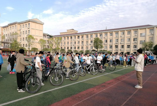 东莞鸣凤小学