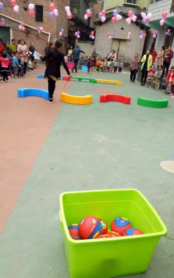 丰都县社坛镇大堡陈家岩村幼儿园