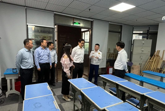 垫江县紫庭翰墨艺术培训有限责任公司