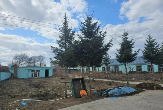 富锦市大榆树镇隆川中学