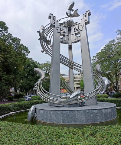 高坪区龙门镇初级中学