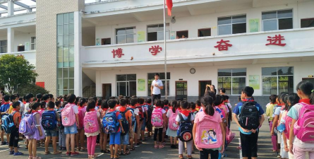 大龙华镇长布小学