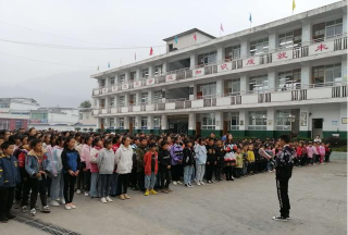 筠连县高坪中心校