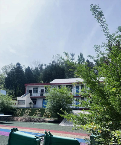 春城镇高朗小学