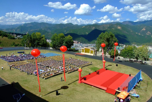 大坪子八一中学