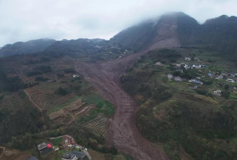 筠连沐爱镇游方览幼儿班