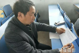 坛城镇中心小学