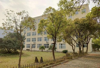 平阳县鳌江镇第六中小学