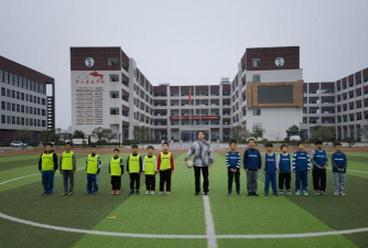 高莞镇中平小学