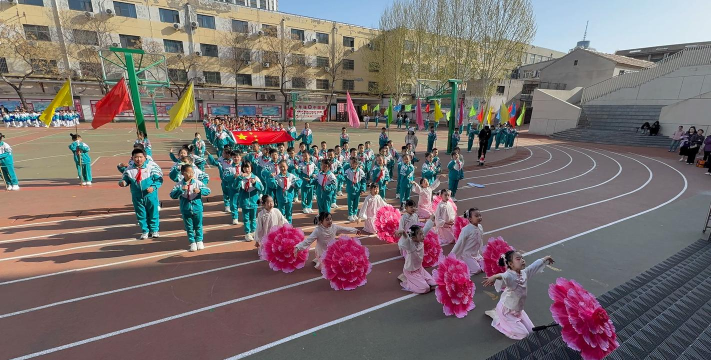 黎明中心小学