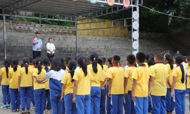 临翔区邦东乡邦东中心完小