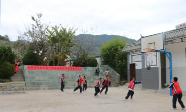 凤庆县凤山镇麦地完小