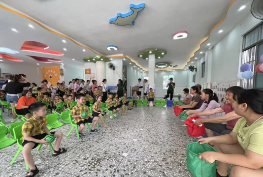 米泉市小精灵幼儿园