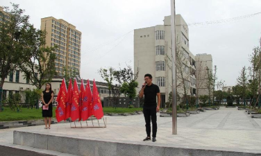 江宁区秣陵初级中学