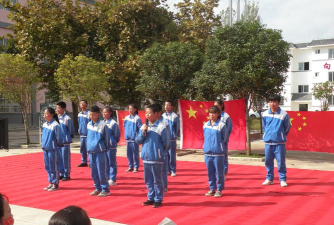 伏家镇向阳初级中学