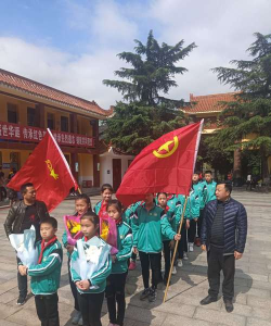 蓬溪县高坪镇小学校