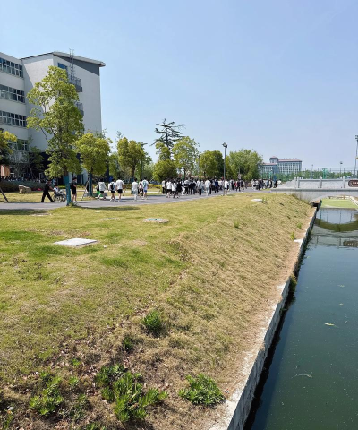 兴化市安丰镇初级中学