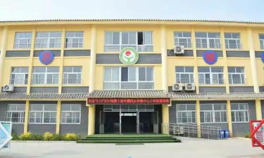 四女寺中心小学