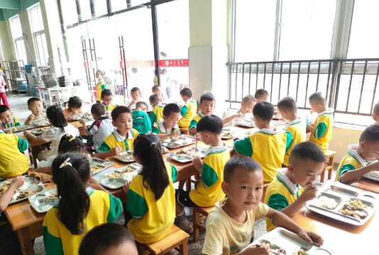 惠来县隆江镇第一小学