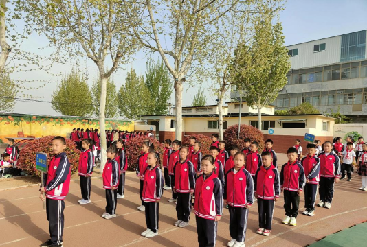 济南市美里湖二小学