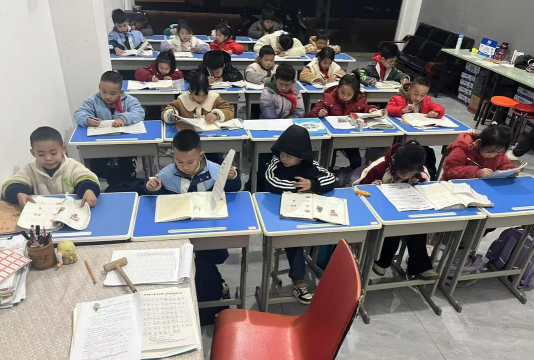 霸州市朗培艺术培训学校有限公司