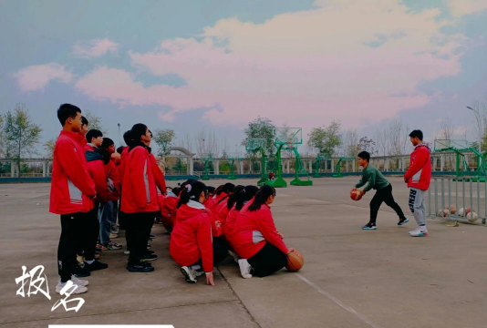 平度市李园办事处蟠桃中学