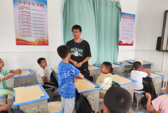 合山市岭南镇思光小学