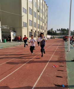 横山镇第二初级中学