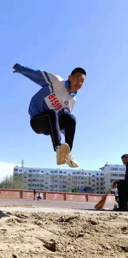 哈密市第五中学