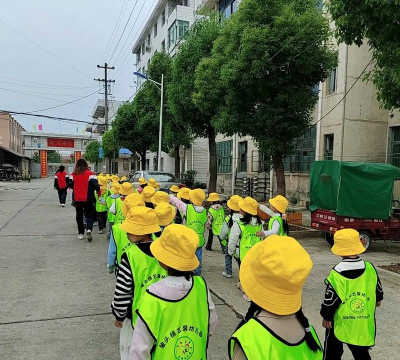 坡头区官渡镇小童学幼儿园