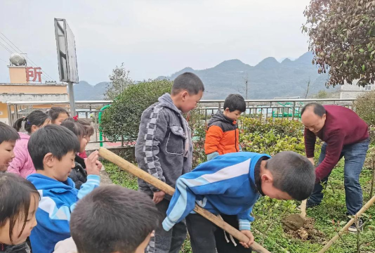 平民乡中心小学